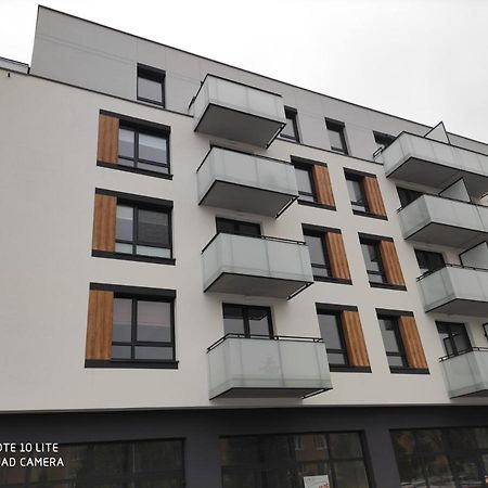 Apartament Pileckiego Nowy Dwor Mazowiecki Modlin Airport Exteriör bild
