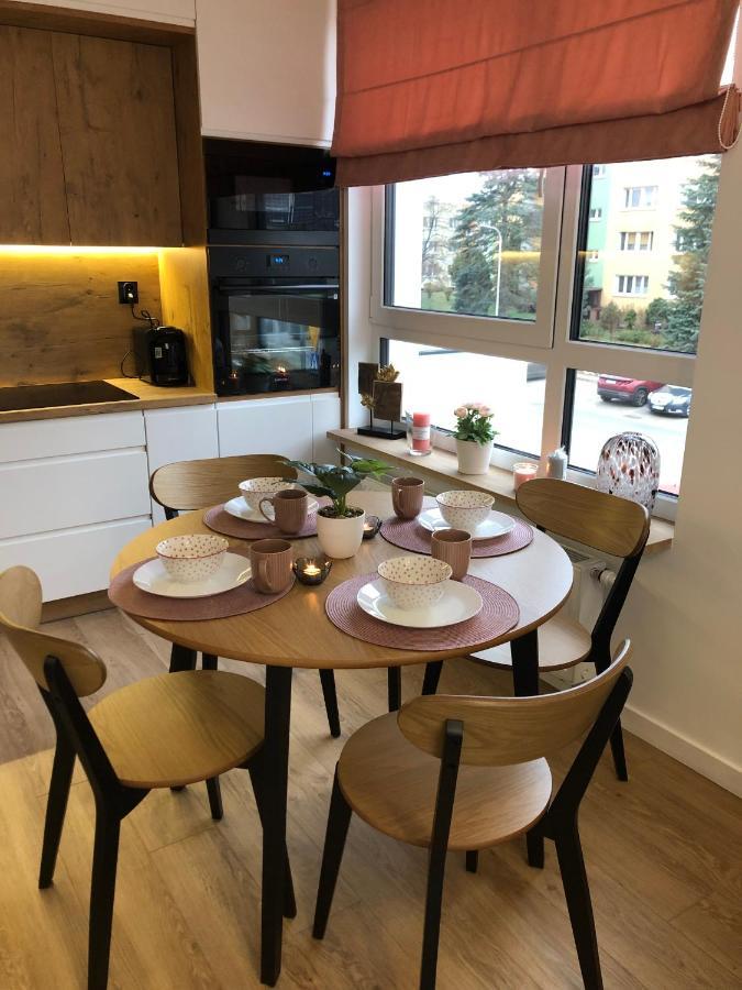 Apartament Pileckiego Nowy Dwor Mazowiecki Modlin Airport Exteriör bild